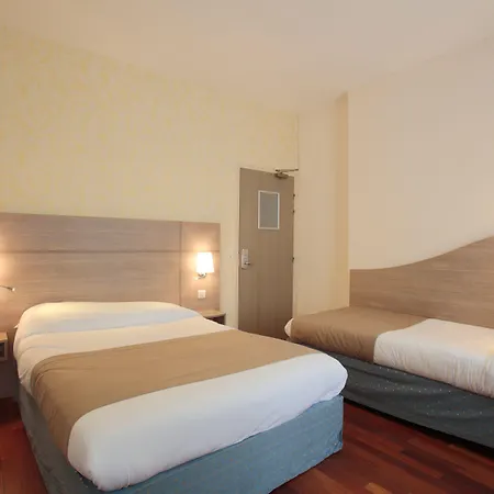 Hotel Grand Du Loiret Parigi