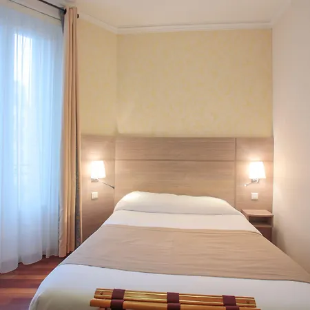 Hotel Grand Du Loiret Parigi